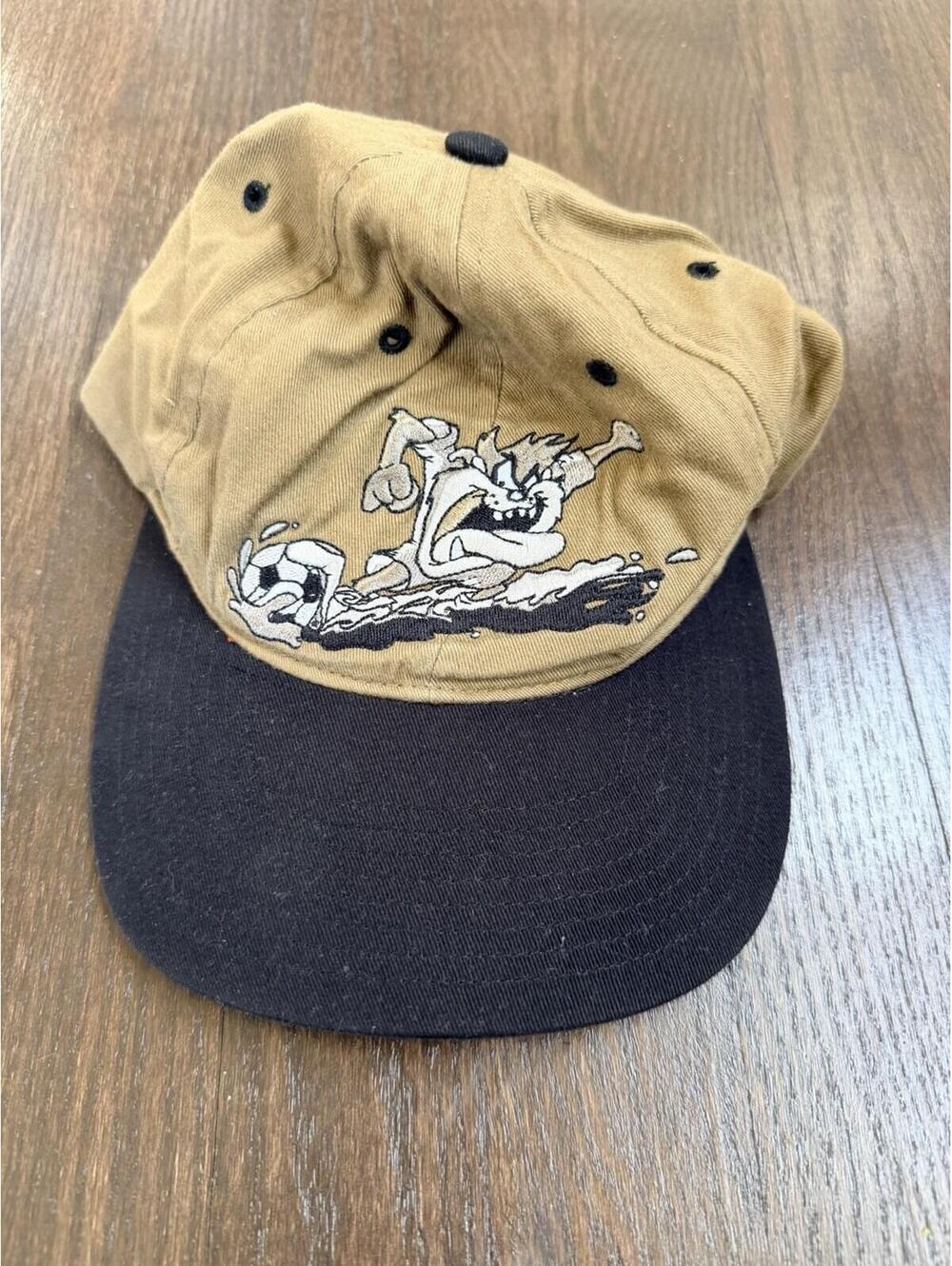 Vintage Kids TAZ Soccer Looney Tunes Vintage 1998 Strap Back Cap Hat Pre-owned🔥